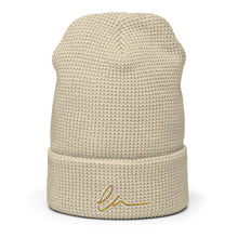 Cargar imagen en el visor de la galería, Giraffe-Signature Waffle beanie
