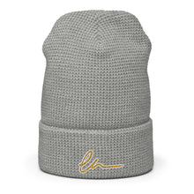 Cargar imagen en el visor de la galería, Giraffe-Signature Waffle beanie
